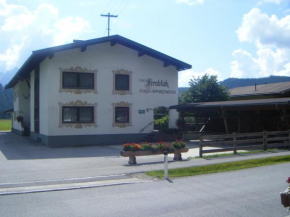 Гостиница Fernblick  Лёйташ